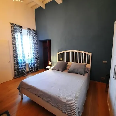 In Palazzo Bucelli Apartment *